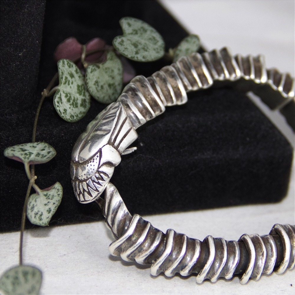 HVY 925 Sterling Silver Xenomorph Alien Snake Articulated Bracelet Gothic 8.5in